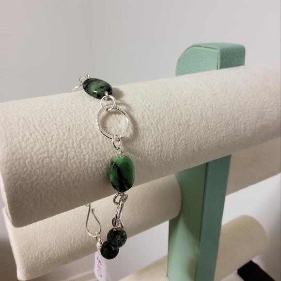 🇨🇦Artisan Circle Bracelet Sterling silver With Green Stones - Picture 5 of 8